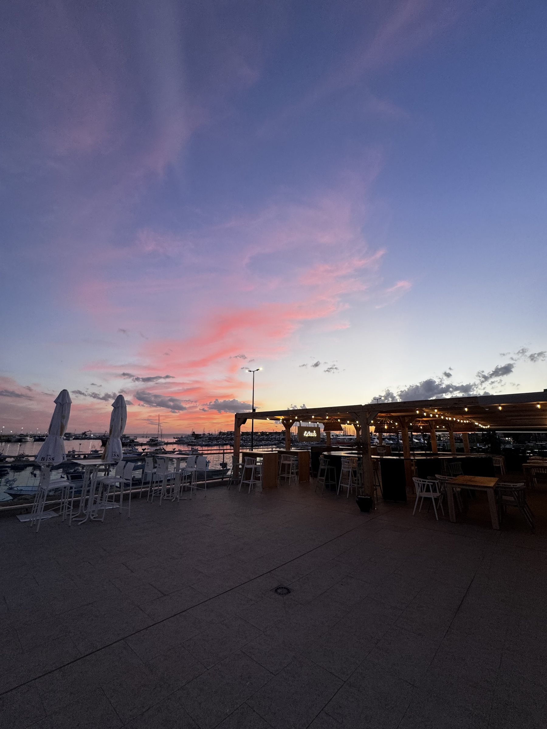 Maleante Club — sunset on the terrace, Santa Pola harbour